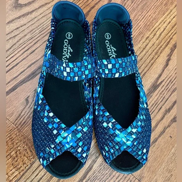 Lady Godiva Slip On Stretch Women’s Shoes - Picture 2 of 7